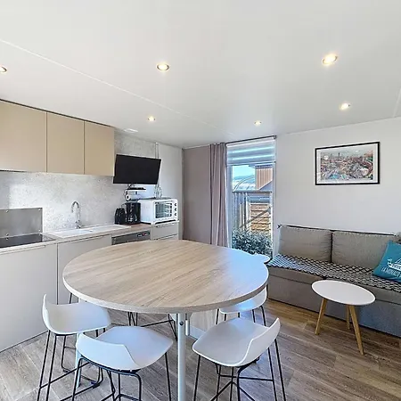 펜션 Mobil-home Confort 6 Pers, 200m Plage, Piscine Chauffee, 2 Sdb, Jullouville. - Fr-1-361a-58