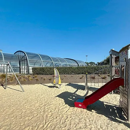Mobil-home Confort 6 Pers, 200m Plage, Piscine Chauffee, 2 Sdb, Jullouville. - Fr-1-361a-58 펜션