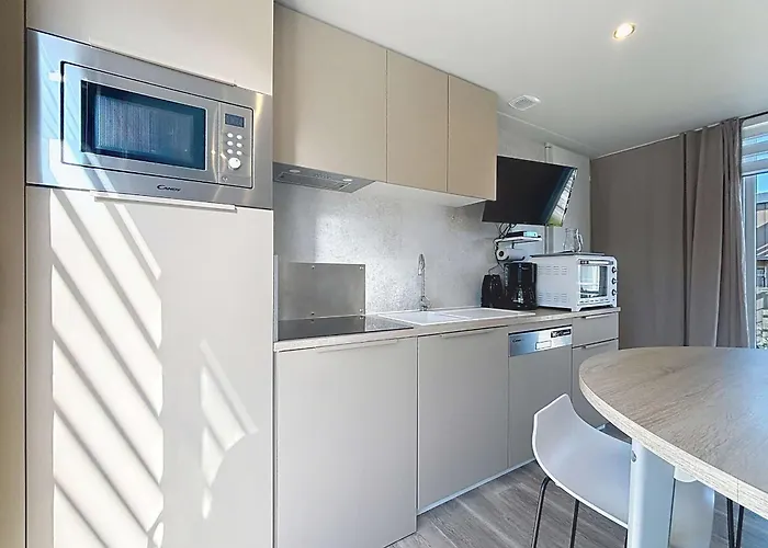 Mobil-home Confort 6 Pers, 200m Plage, Piscine Chauffee, 2 Sdb, Jullouville. - Fr-1-361a-58 別荘 ジュルヴィル・レ・パン